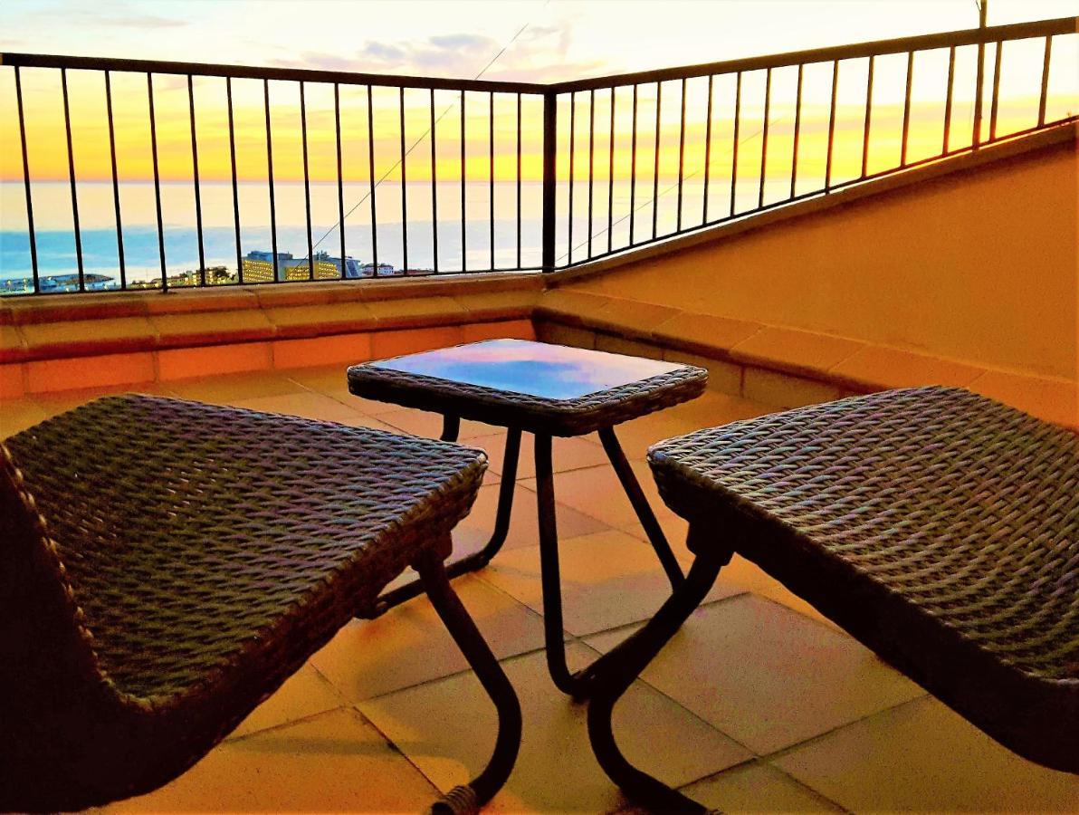 סיטגס Ashram Villa Sunshine מראה חיצוני תמונה