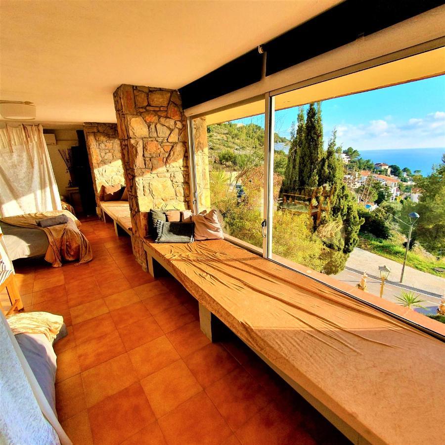 סיטגס Ashram Villa Sunshine מראה חיצוני תמונה