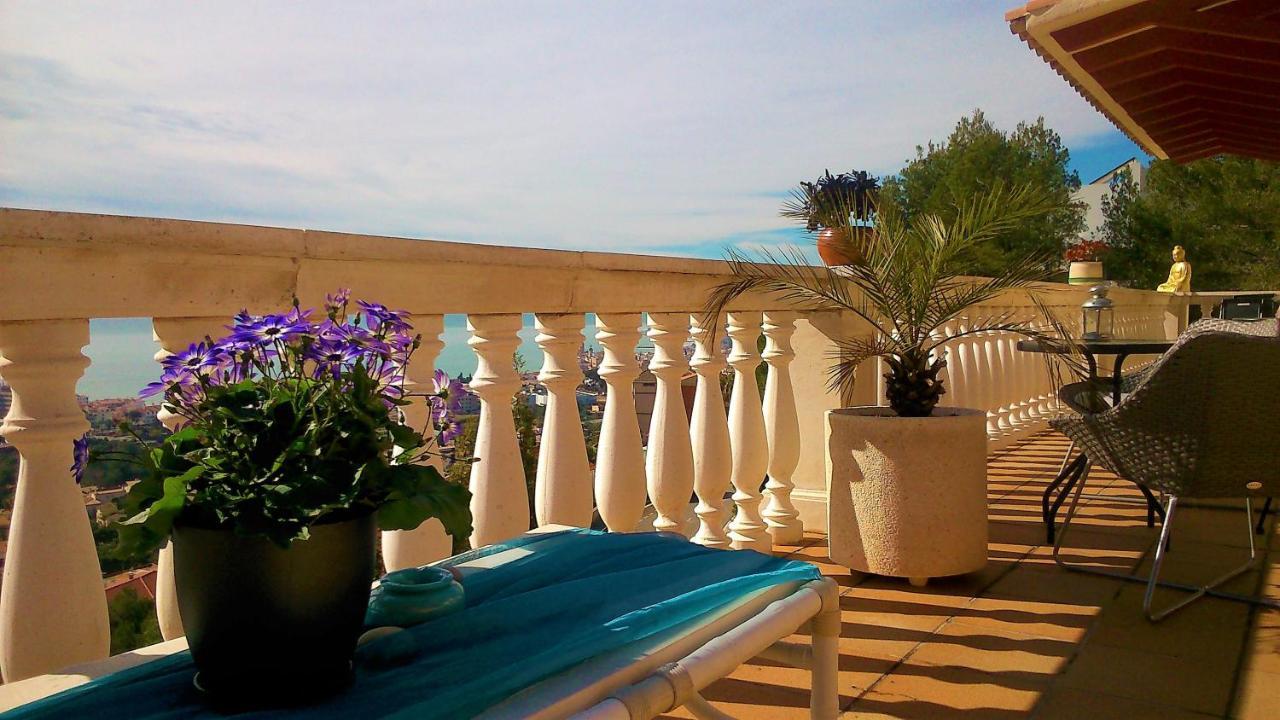 סיטגס Ashram Villa Sunshine מראה חיצוני תמונה
