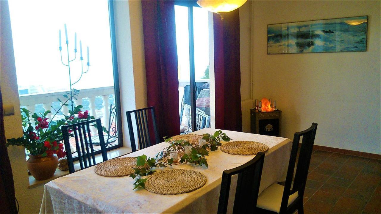 סיטגס Ashram Villa Sunshine מראה חיצוני תמונה