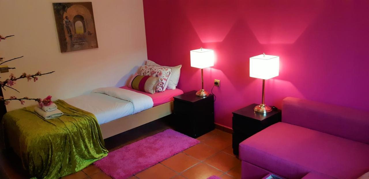 סיטגס Ashram Villa Sunshine מראה חיצוני תמונה