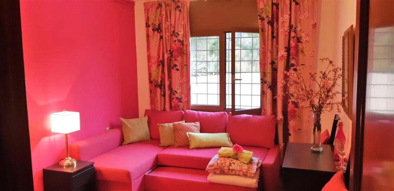 סיטגס Ashram Villa Sunshine מראה חיצוני תמונה