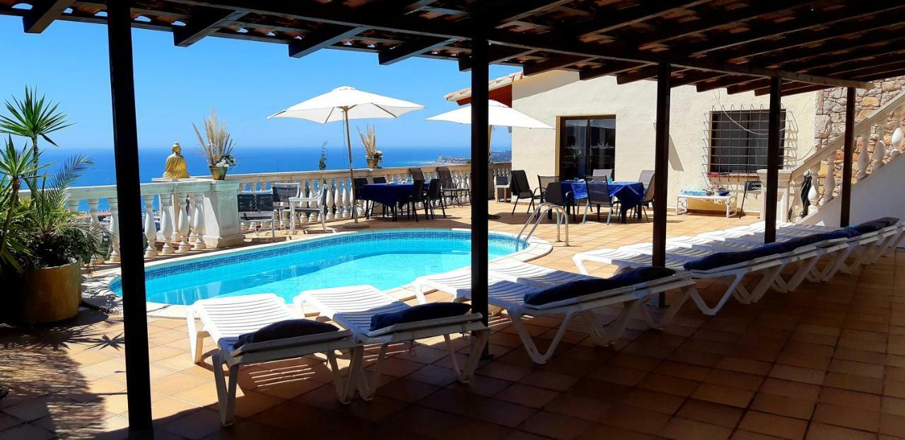 סיטגס Ashram Villa Sunshine מראה חיצוני תמונה