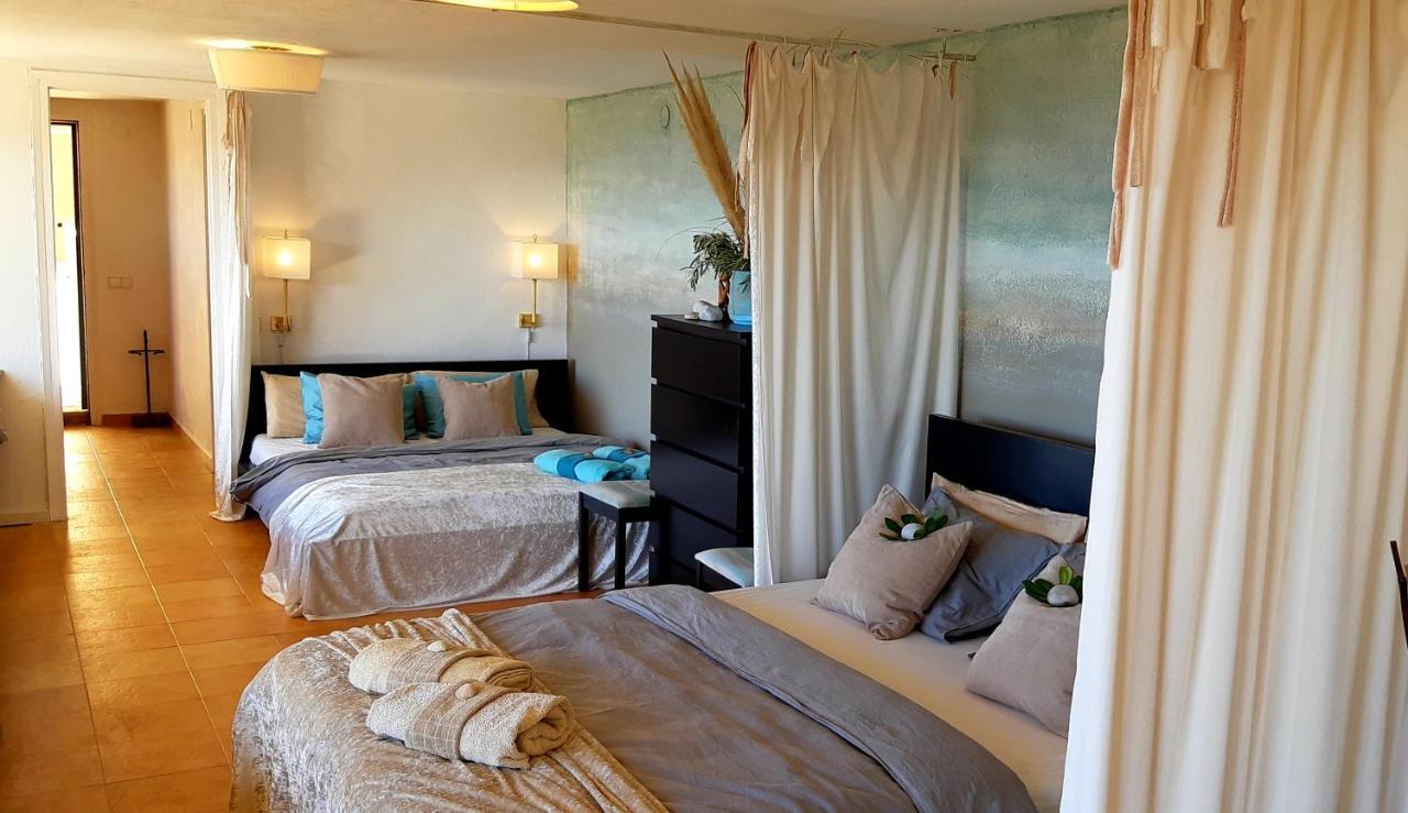 סיטגס Ashram Villa Sunshine מראה חיצוני תמונה