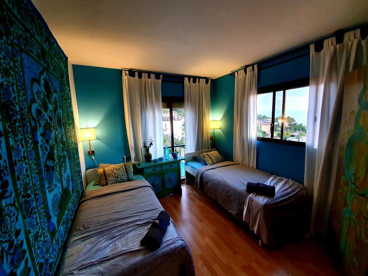 סיטגס Ashram Villa Sunshine מראה חיצוני תמונה